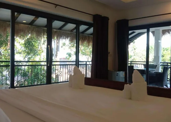 Sunrise Beach Resort