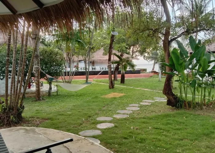 Sunrise Beach Resort